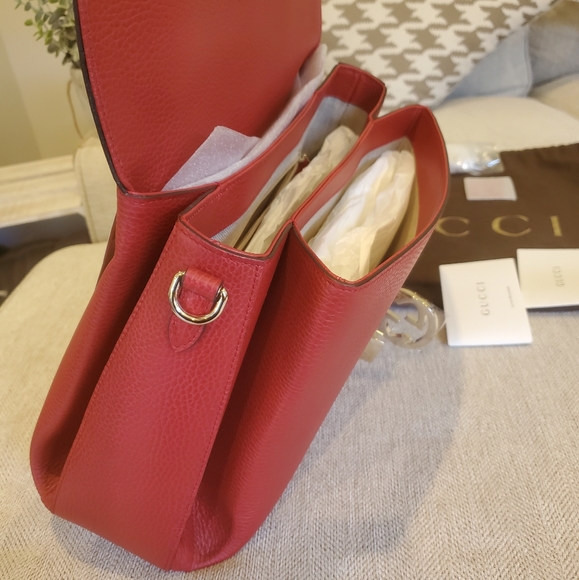 Brand new Gucci large leather purse - Picture 7 of 15